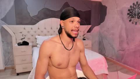Snapshot of leonardgrant_ chatting on 03/11/25, 11:59 Leonard online show from 03/11/25, 11:59