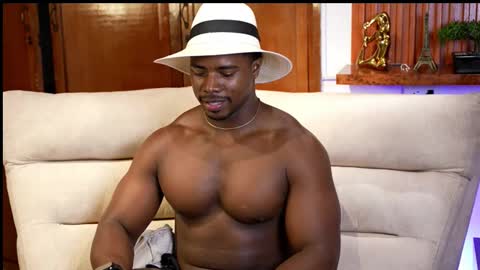 Snapshot of leonardo_jones1 chatting on 09/26/25, 11:31 Leandro jones online show from 09/26/25, 11:31