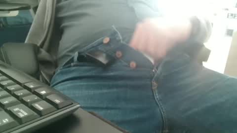 Snapshot of leone44 chatting on 03/06/25, 10:09 angel e sonia online show from 03/06/25, 10:09