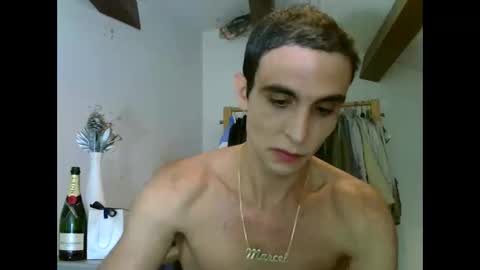 Snapshot of lepetitmarcel chatting on 10/19/25, 11:44 Marcel online show from 10/19/25, 11:44