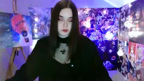 Snapshot of leraaa72 chatting on 02/06/25, 10:37 little secret online show from 02/06/25, 10:37