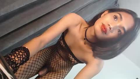 Trisha18 online show from 01/16/25, 09:19