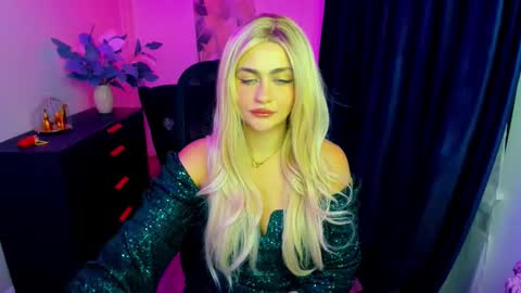 lesliemineg online show from 09/18/25, 07:49