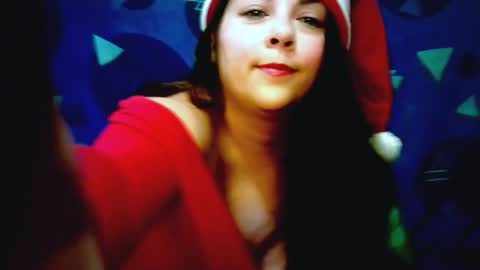 Snapshot of leslymoon90 chatting on 12/25/24, 11:10 Lesly moon online show from 12/25/24, 11:10