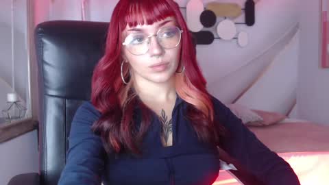 Snapshot of lessboobs_gh chatting on 01/16/25, 12:09 Less online show from 01/16/25, 12:09
