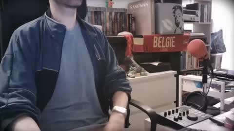 Vampiro Diurno online show from 12/03/24, 07:00