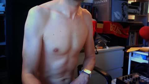 Vampiro Diurno online show from 01/27/25, 04:01