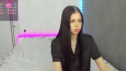 Snapshot of let_me_seee chatting on 02/17/25, 04:59 Fiona online show from 02/17/25, 04:59