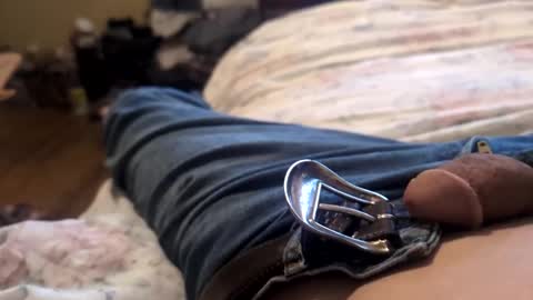 letslookateach online show from 10/10/25, 03:16