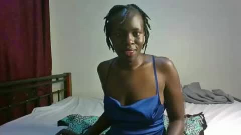 Snapshot of lettipetite56 chatting on 10/11/25, 07:01 letti online show from 10/11/25, 07:01