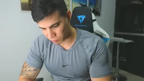 Snapshot of levelingg chatting on 01/28/25, 03:15 levelingg online show from 01/28/25, 03:15