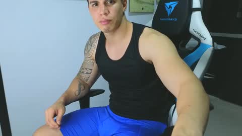 Snapshot of levelingg chatting on 02/01/25, 03:52 levelingg online show from 02/01/25, 03:52