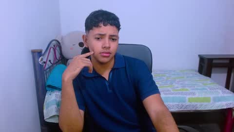 Snapshot of levii_7 chatting on 10/10/25, 11:48 0600AM-1200PM - online show from 10/10/25, 11:48