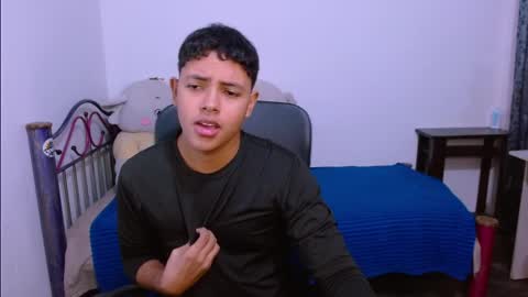 Snapshot of levii_7 chatting on 10/18/25, 04:48 0600AM-1200PM - online show from 10/18/25, 04:48