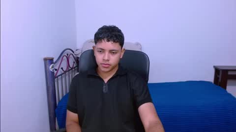 Snapshot of levii_7 chatting on 10/20/25, 02:45 0600AM-1200PM - online show from 10/20/25, 02:45