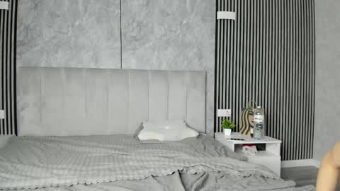 Lona  Levi online show from 10/20/25, 09:32