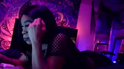 luuluulewinskii online show from 09/24/25, 10:35