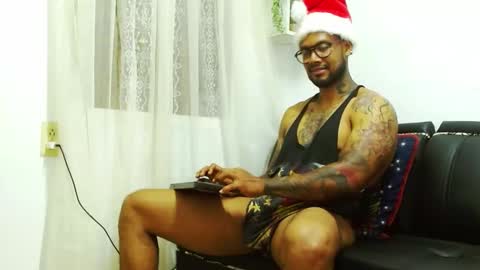 Lewis Strong online show from 12/25/24, 08:39