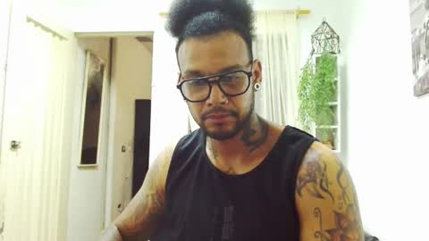 Lewis Strong online show from 02/01/25, 06:40