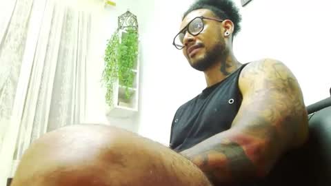 Lewis Strong online show from 02/02/25, 06:53