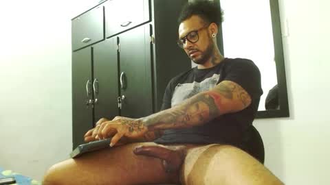 Lewis Strong online show from 09/15/25, 06:41