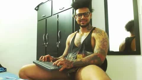 Lewis Strong online show from 10/14/25, 06:52