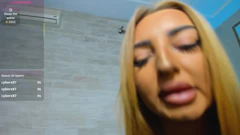 Lexi online show from 09/26/25, 05:00
