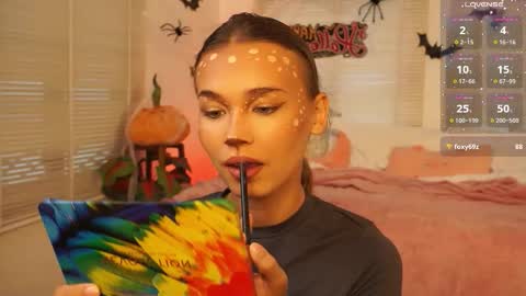 Lexi  online show from 10/31/25, 06:03