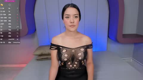 Snapshot of lexiethompson_ chatting on 09/11/25, 12:05 Lexie Thompson online show from 09/11/25, 12:05
