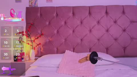 Snapshot of lexy_love__ chatting on 09/26/25, 01:26 Lexy Love online show from 09/26/25, 01:26
