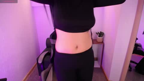 Snapshot of lexy_storm_18 chatting on 10/08/25, 03:04 lexy_storm_18 online show from 10/08/25, 03:04