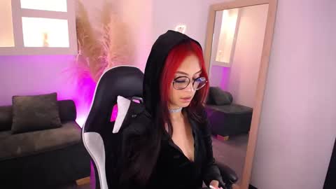 Snapshot of lexy_storm_18 chatting on 10/10/25, 02:21 lexy_storm_18 online show from 10/10/25, 02:21