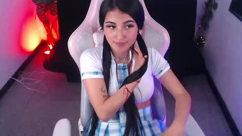 Snapshot of lexy_storm_18 chatting on 10/30/25, 08:42 lexy_storm_18 online show from 10/30/25, 08:42