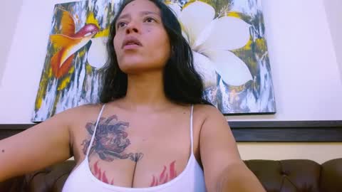 Snapshot of lexyfyre chatting on 10/10/25, 03:11 Lexy online show from 10/10/25, 03:11