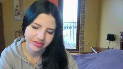 Snapshot of lexyswett chatting on 11/04/25, 07:51 lexyswett online show from 11/04/25, 07:51