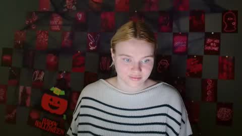 Leyla online show from 10/09/25, 06:44