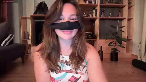 Leyla online show from 11/21/25, 06:39