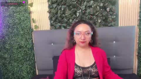 Leyla smithh online show from 09/12/25, 12:05