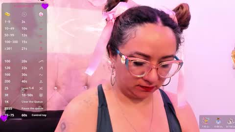 Leyla smithh online show from 10/30/25, 12:17