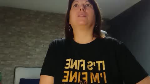 Leyla online show from 11/21/25, 08:02