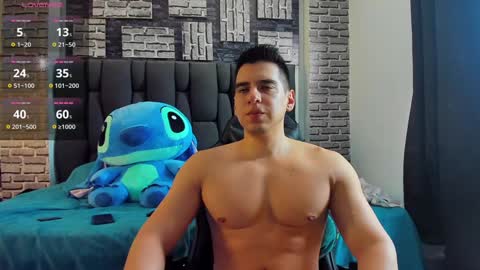 Snapshot of leyton_flexx chatting on 12/08/24, 08:04 L E Y T O N online show from 12/08/24, 08:04