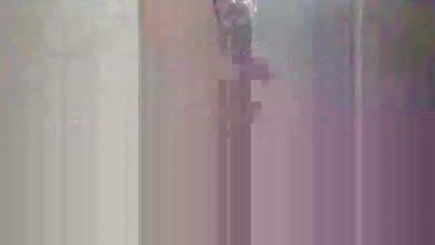 Snapshot of lgck12in chatting on 09/22/25, 04:03 C2bme online show from 09/22/25, 04:03