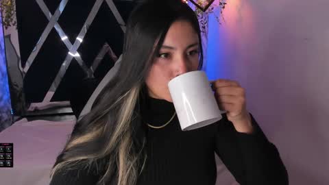 Snapshot of lia_14_ chatting on 01/04/25, 11:33 Lia online show from 01/04/25, 11:33
