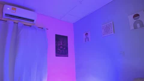 Lia 3 online show from 10/25/25, 02:30