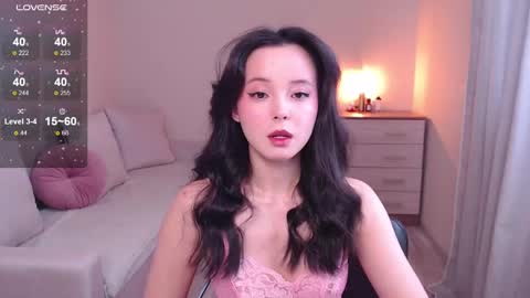 Snapshot of lia_hetty chatting on 02/14/25, 12:25 L I A online show from 02/14/25, 12:25