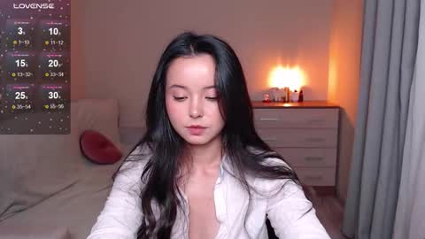 Snapshot of lia_hetty chatting on 09/13/25, 05:24 L I A online show from 09/13/25, 05:24