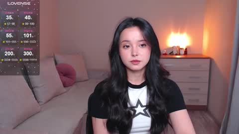 Snapshot of lia_hetty chatting on 10/06/25, 02:25 L I A online show from 10/06/25, 02:25