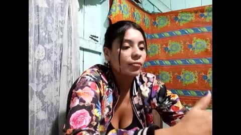 Snapshot of lia_hottie chatting on 11/06/25, 12:11 Lia online show from 11/06/25, 12:11