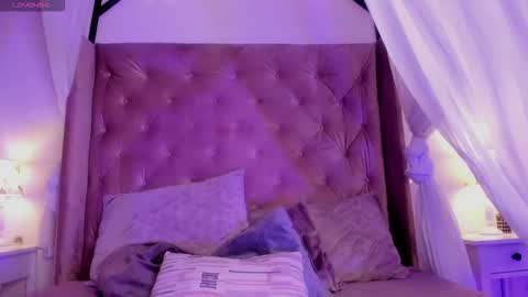 Lia online show from 11/13/25, 07:24