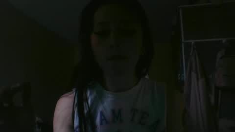 Little Queen Lia  online show from 10/31/25, 07:04